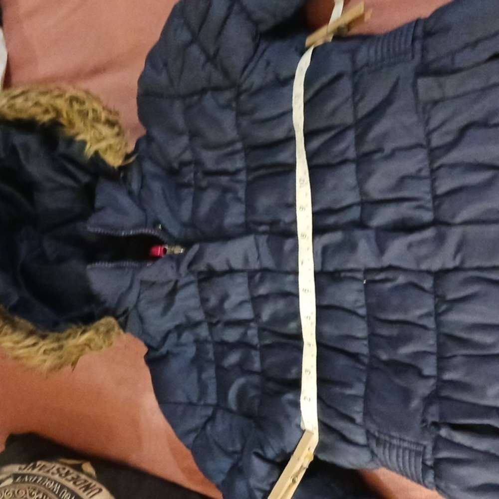 Weatherproof  puffy large blue jacket on rack - Picture 8 of 8